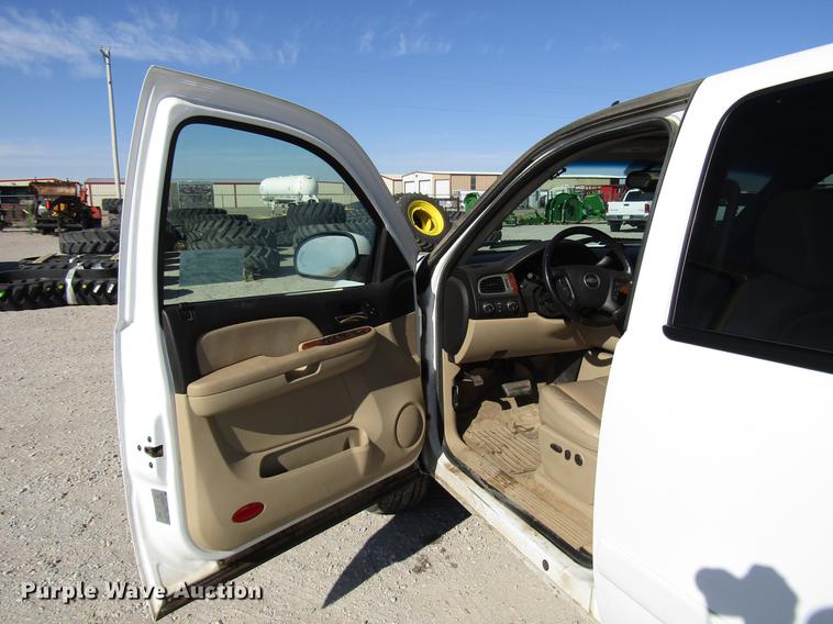 image for item DB6786 2008 Chevrolet Silverado 1500 Crew Cab pickup truck