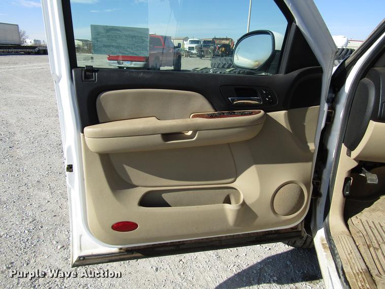 image for item DB6786 2008 Chevrolet Silverado 1500 Crew Cab pickup truck