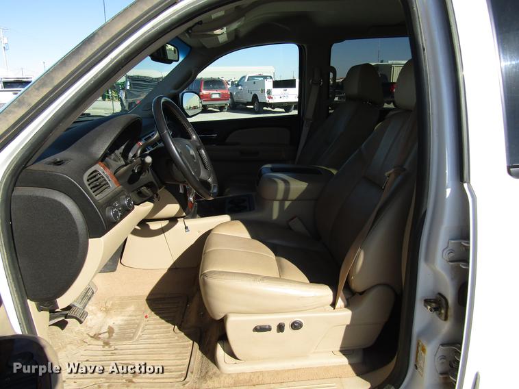 image for item DB6786 2008 Chevrolet Silverado 1500 Crew Cab pickup truck