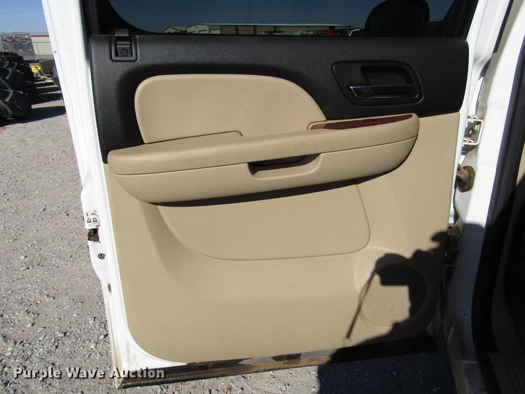 image for item DB6786 2008 Chevrolet Silverado 1500 Crew Cab pickup truck