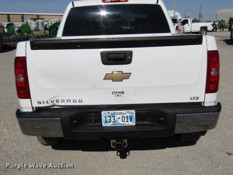 image for item DB6786 2008 Chevrolet Silverado 1500 Crew Cab pickup truck