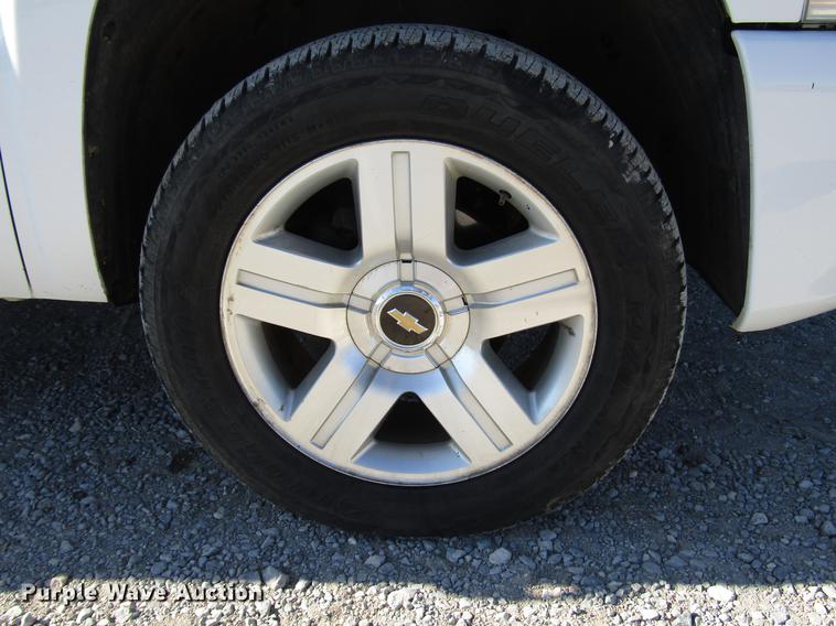 image for item DB6786 2008 Chevrolet Silverado 1500 Crew Cab pickup truck