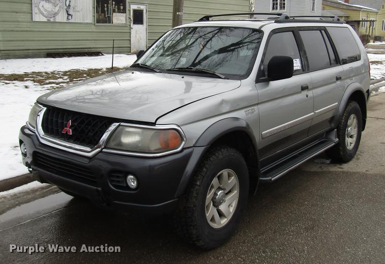 image for item DB6805 2000 Mitsubishi Montero SUV