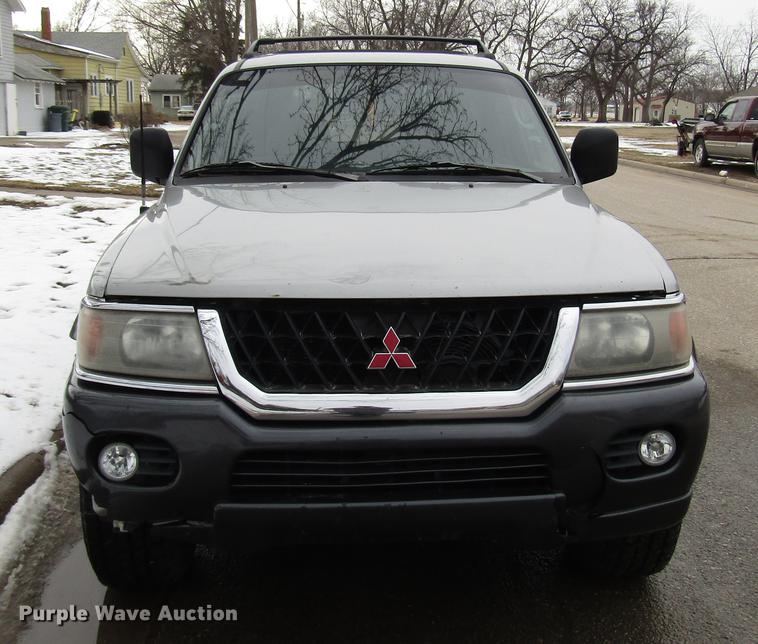image for item DB6805 2000 Mitsubishi Montero SUV