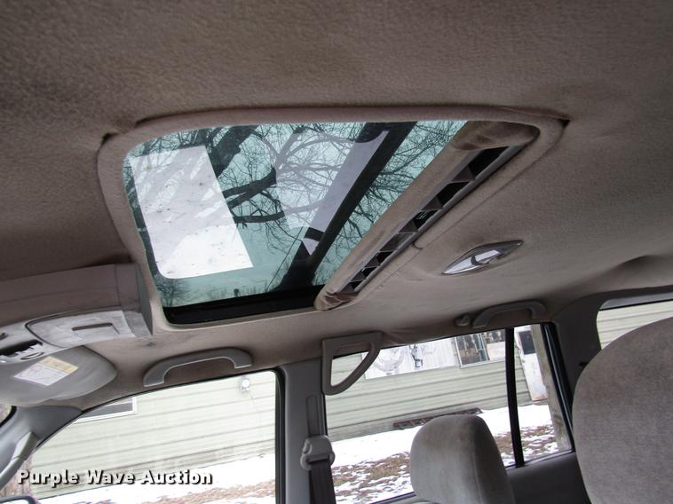 image for item DB6805 2000 Mitsubishi Montero SUV