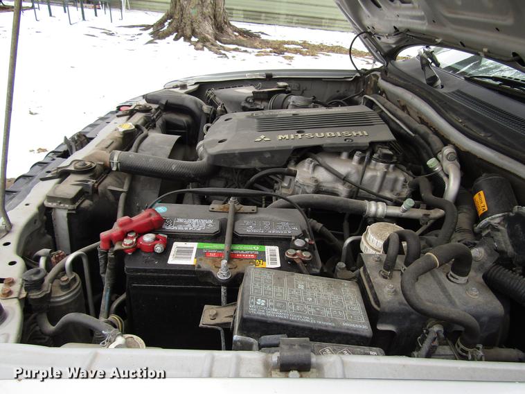 image for item DB6805 2000 Mitsubishi Montero SUV