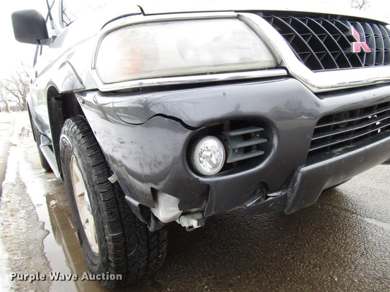 image for item DB6805 2000 Mitsubishi Montero SUV