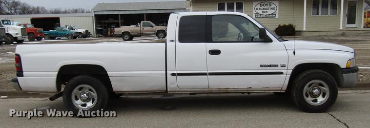 image for item DB6806 2001 Dodge Ram 1500 Quad Cab pickup truck