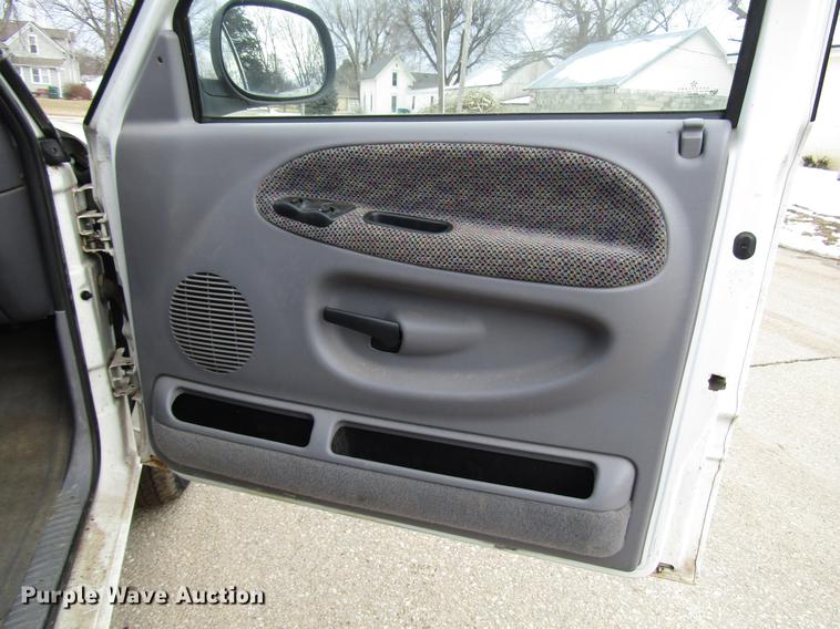 image for item DB6806 2001 Dodge Ram 1500 Quad Cab pickup truck