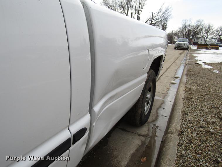 image for item DB6806 2001 Dodge Ram 1500 Quad Cab pickup truck