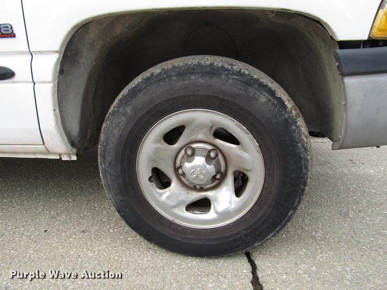 image for item DB6806 2001 Dodge Ram 1500 Quad Cab pickup truck