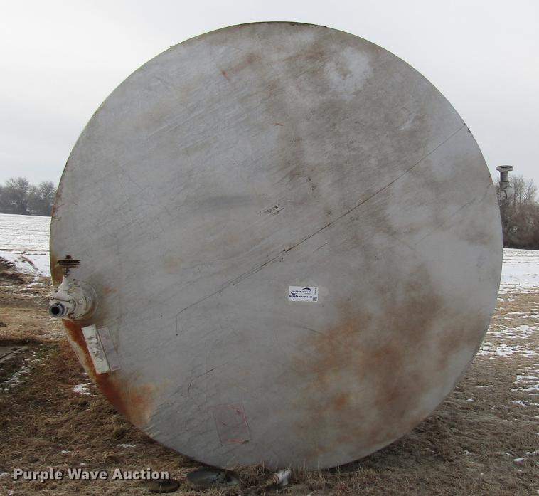 image for item DB6818 Oil tank