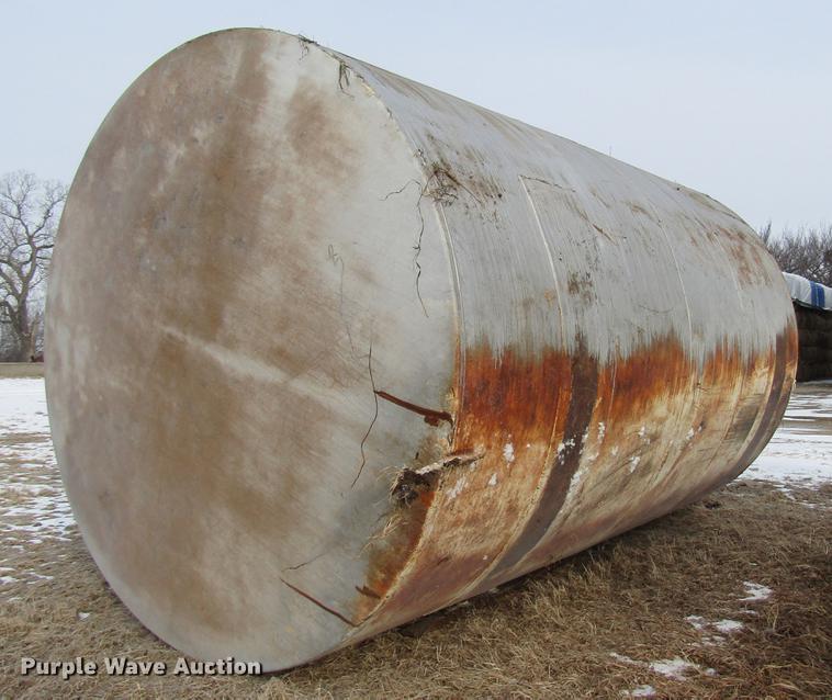 image for item DB6818 Oil tank