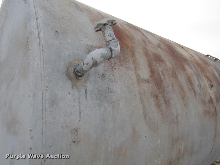 image for item DB6818 Oil tank