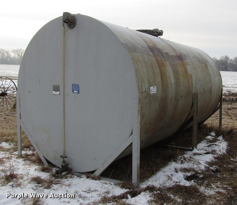 image for item DB6820 Oil tank