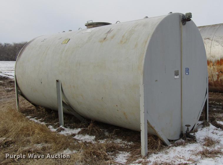 image for item DB6820 Oil tank