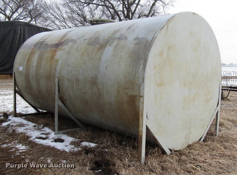 image for item DB6820 Oil tank