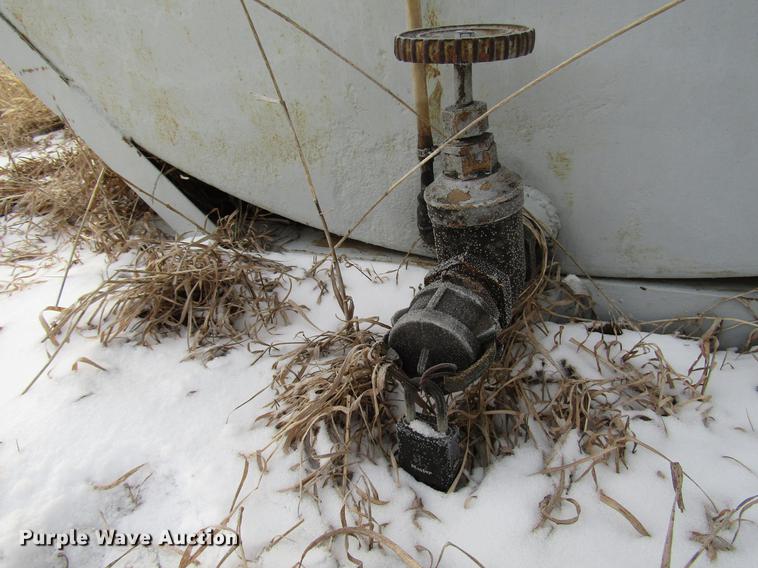 image for item DB6820 Oil tank