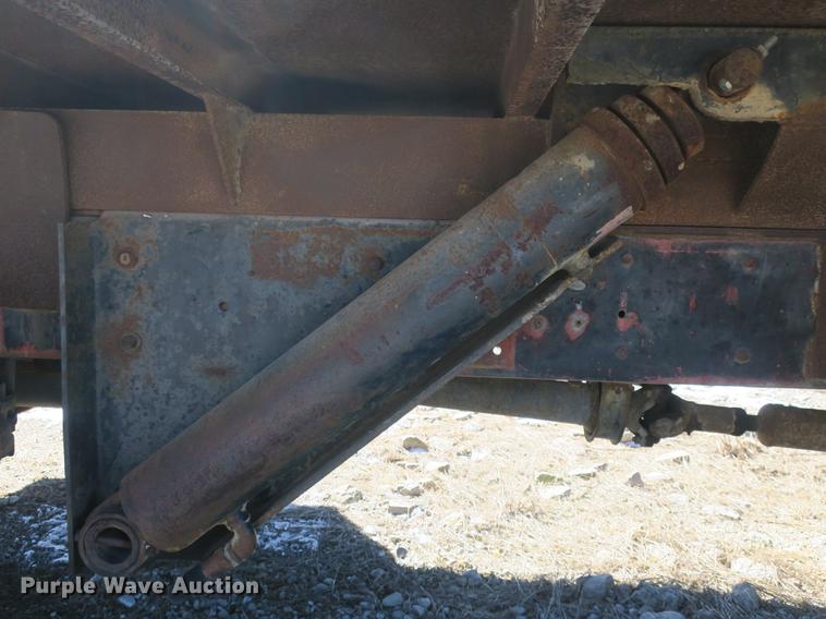 image for item DB8878 1981 Mack MS200 dump flatbed truck