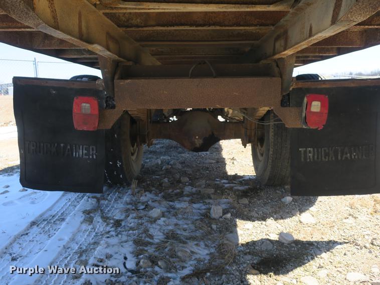 image for item DB8878 1981 Mack MS200 dump flatbed truck