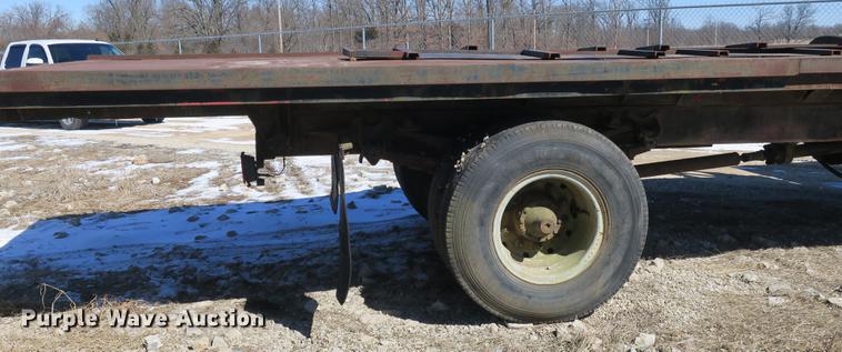 image for item DB8878 1981 Mack MS200 dump flatbed truck