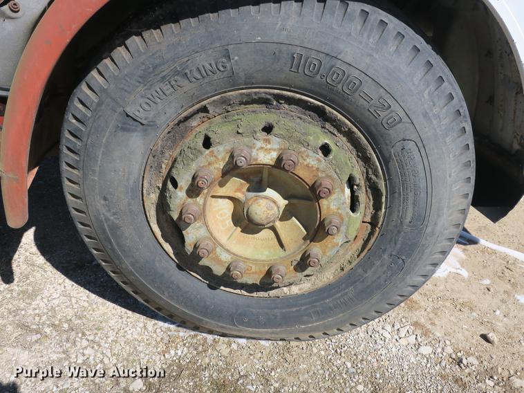 image for item DB8878 1981 Mack MS200 dump flatbed truck