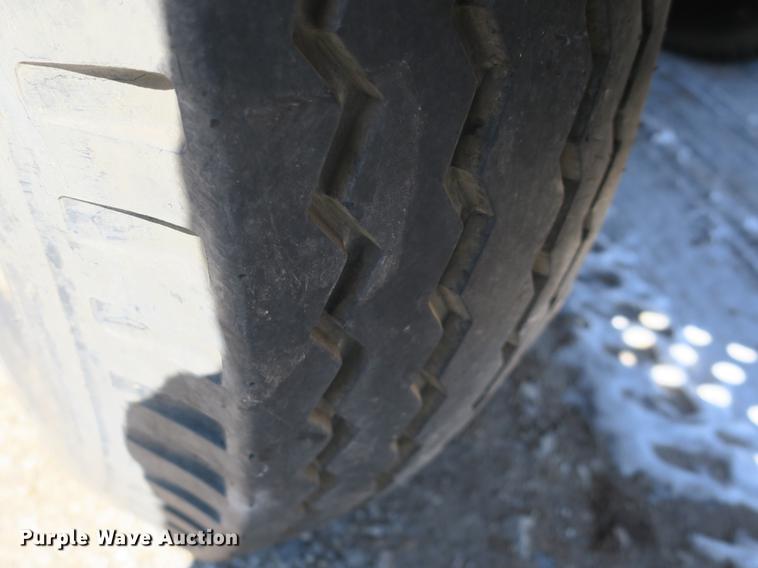 image for item DB8878 1981 Mack MS200 dump flatbed truck