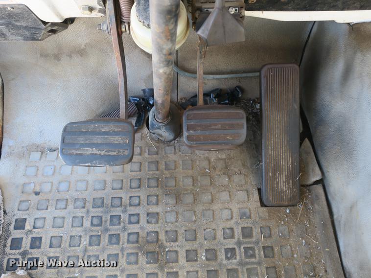 image for item DB8878 1981 Mack MS200 dump flatbed truck