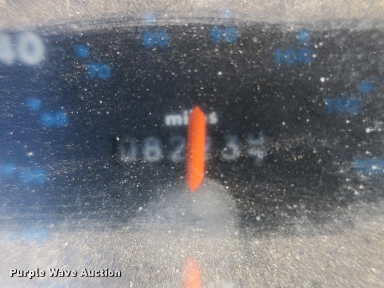 image for item DB8878 1981 Mack MS200 dump flatbed truck