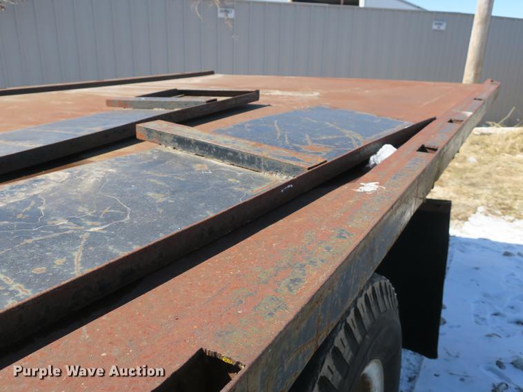 image for item DB8878 1981 Mack MS200 dump flatbed truck