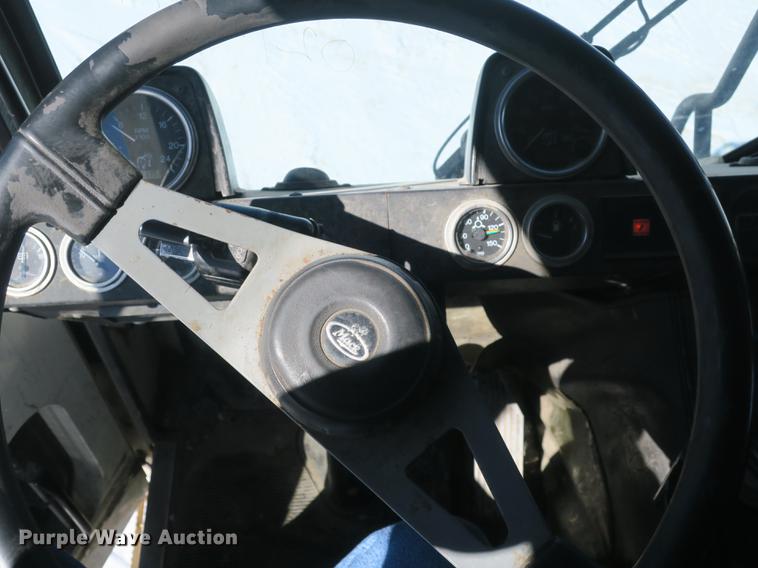 image for item DB8882 2005 Mack refuse truck