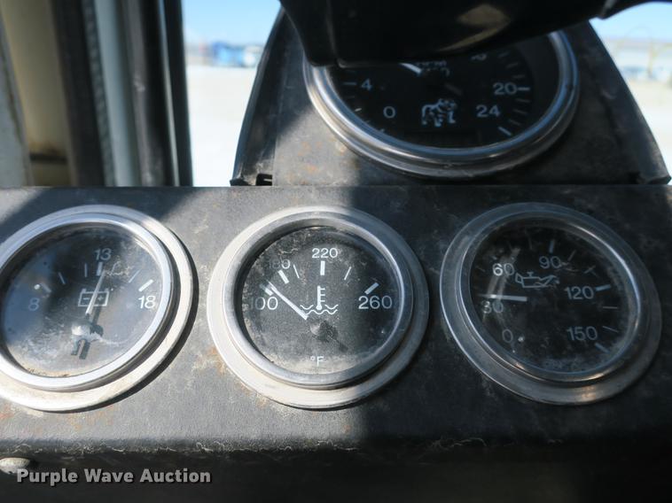 image for item DB8882 2005 Mack refuse truck