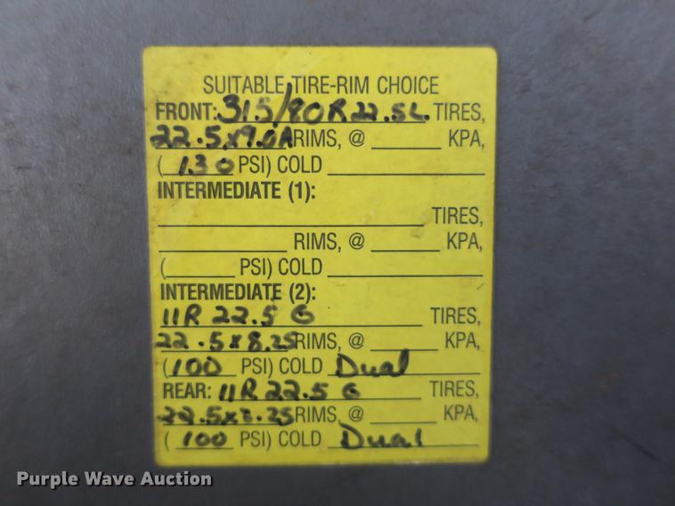 image for item DB8882 2005 Mack refuse truck