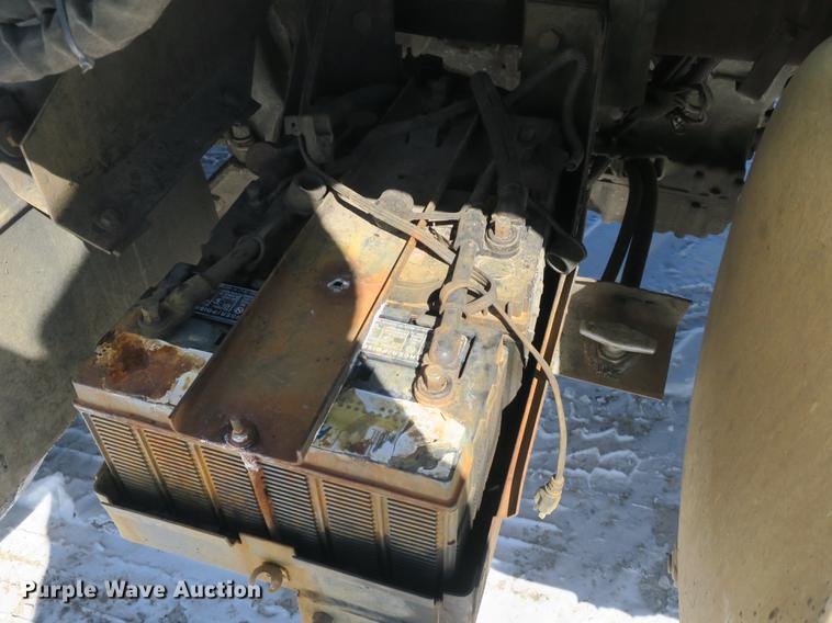 image for item DB8882 2005 Mack refuse truck