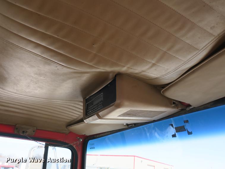 image for item DB8883 1994 Ford L9000 truck cab and chassis