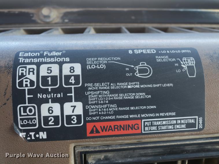 image for item DB8883 1994 Ford L9000 truck cab and chassis