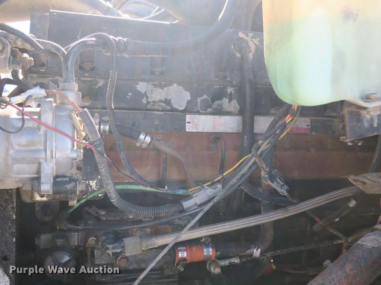 image for item DB8883 1994 Ford L9000 truck cab and chassis