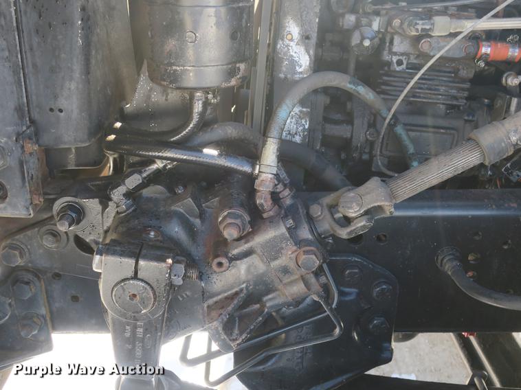 image for item DB8883 1994 Ford L9000 truck cab and chassis