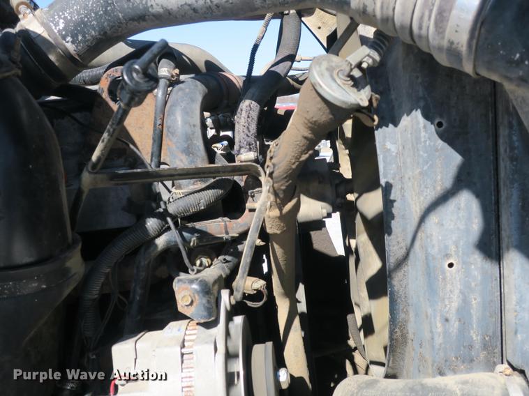 image for item DB8883 1994 Ford L9000 truck cab and chassis