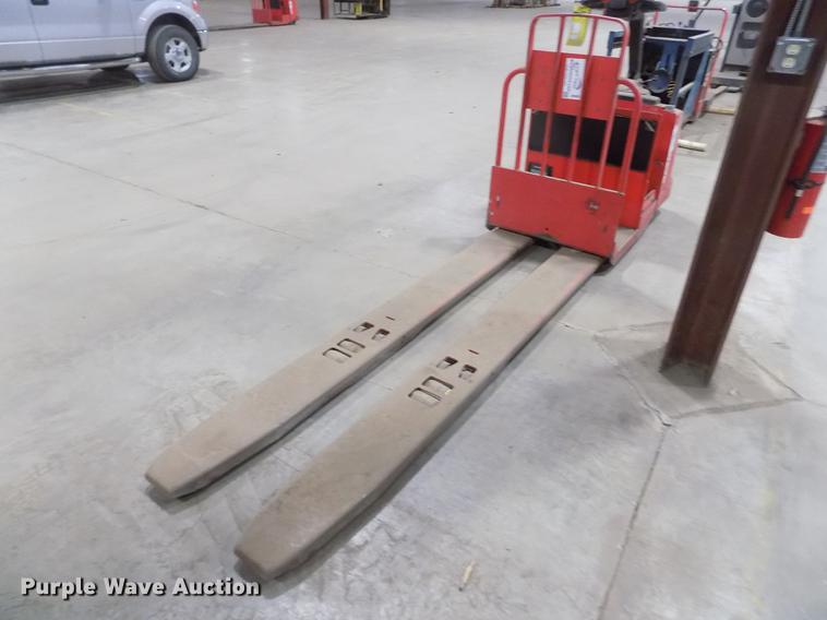 image for item DB9001 Raymond 8500 pallet jack