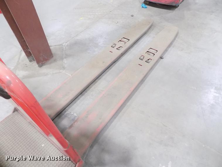 image for item DB9001 Raymond 8500 pallet jack