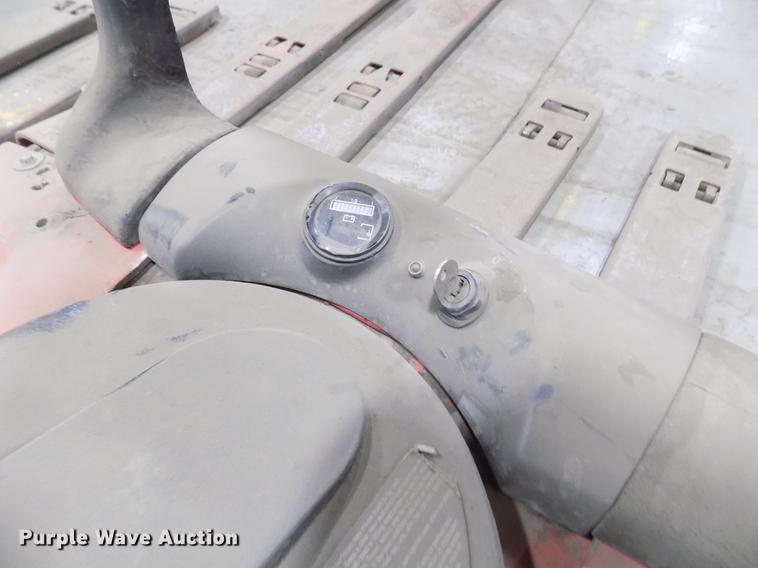 image for item DB9002 Raymond 112TM-FRE60L pallet jack