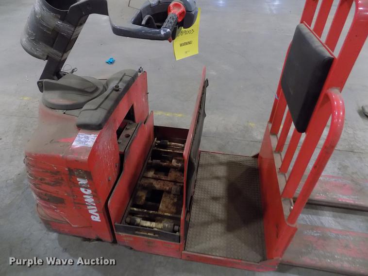 image for item DB9003 Raymond 8500 pallet jack