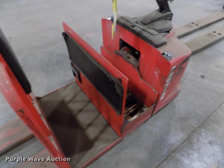 image for item DB9003 Raymond 8500 pallet jack