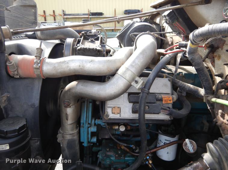 image for item DC8732 1998 International 4700 bucket truck