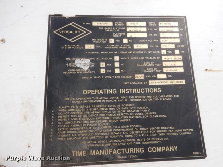 image for item DC8732 1998 International 4700 bucket truck