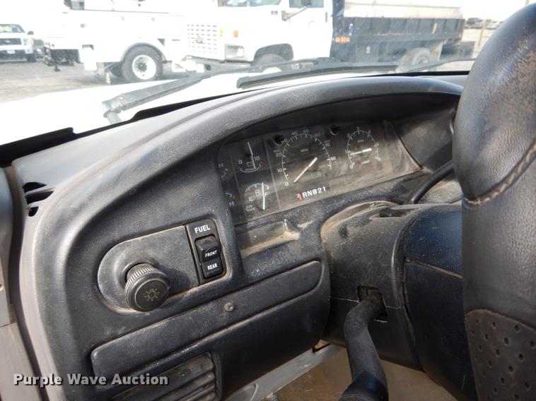 image for item DC8734 1997 Ford F250 flatbed pickup truck