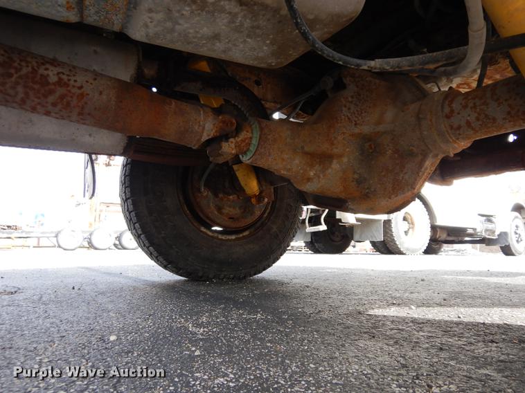 image for item DC8734 1997 Ford F250 flatbed pickup truck