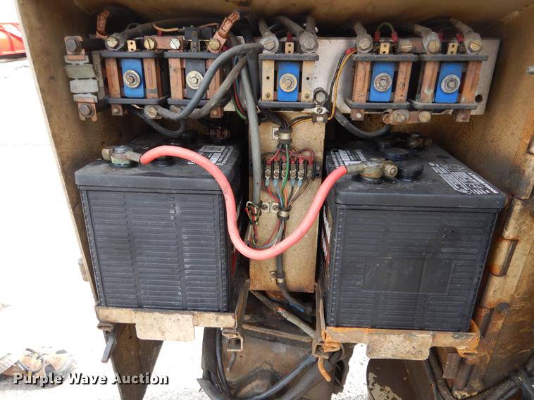 image for item DC8735 Crown WT25 forklift