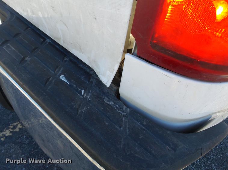 image for item DD2330 2007 Chevrolet Silverado 1500 pickup truck